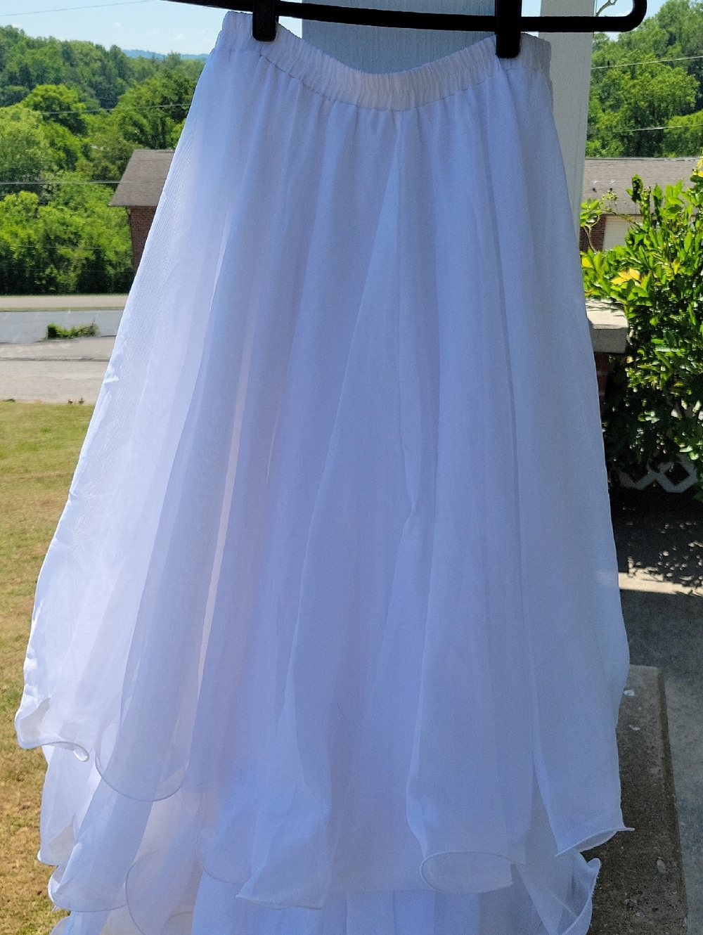 Women's White Layered Ruffled Skirt Dressy Event Cruise Party